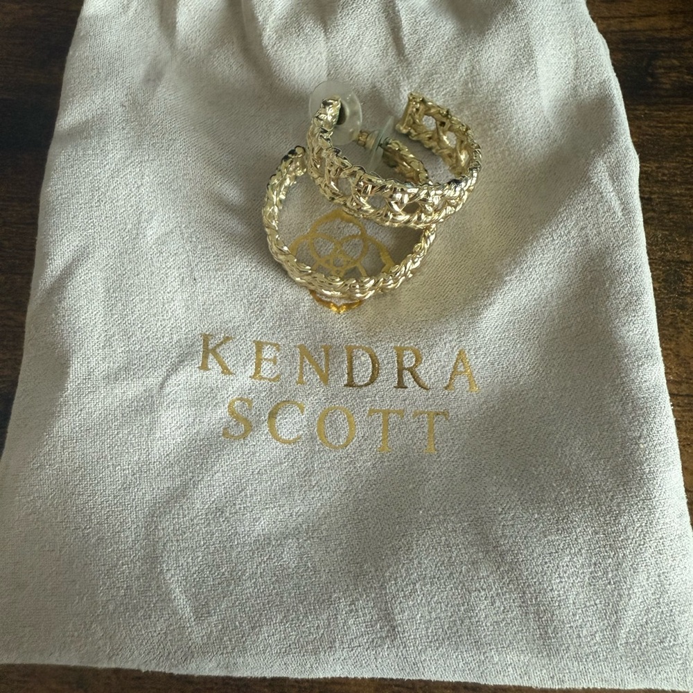 Kendra Scott Natalie Gold Hoop Rattan Earrings